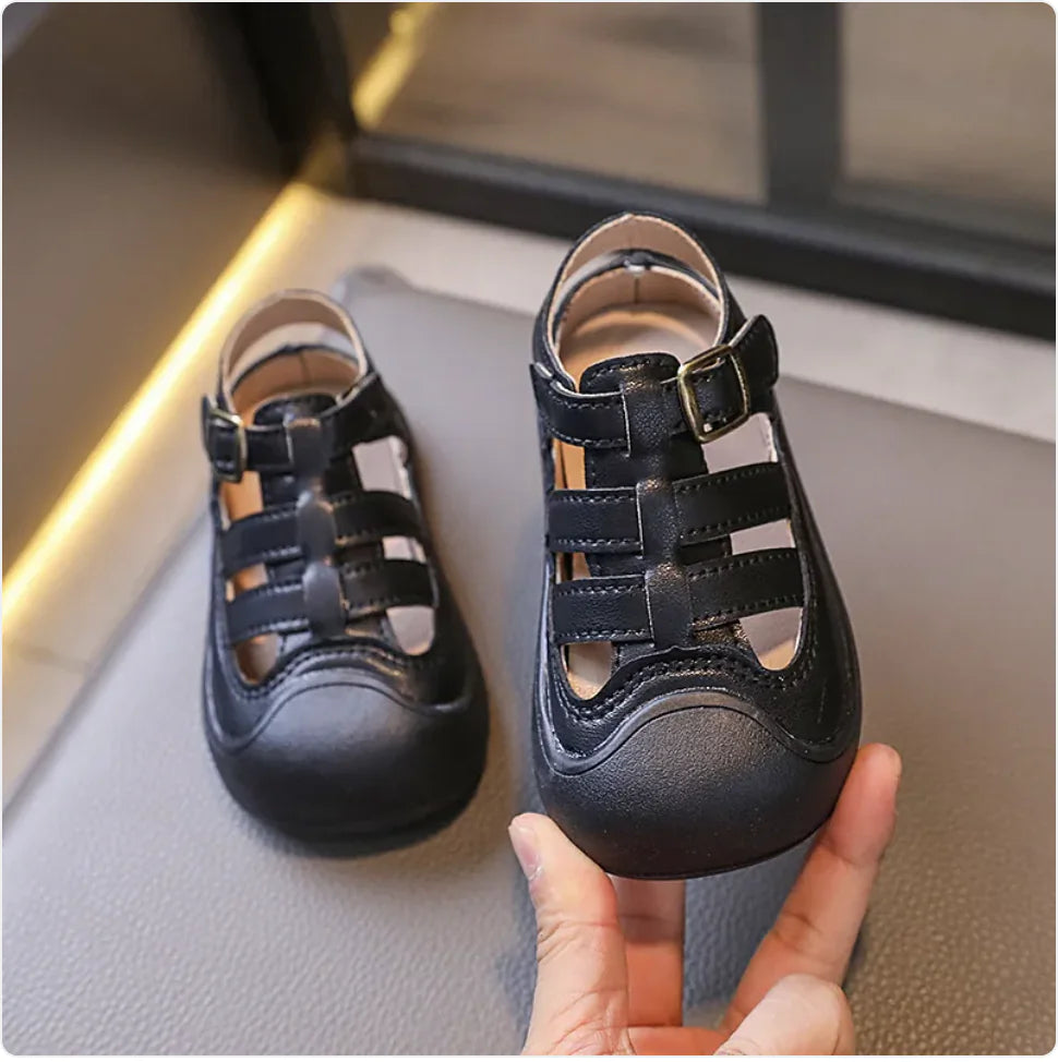 Boys' Hollow Out Anti-Kick Shoes